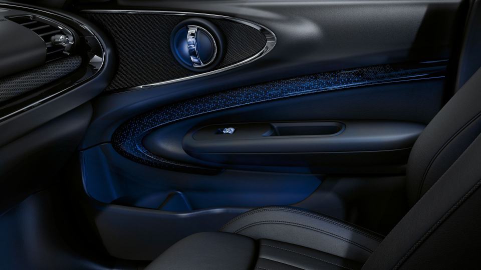 Clubman - ILLUMINATED SURFACES