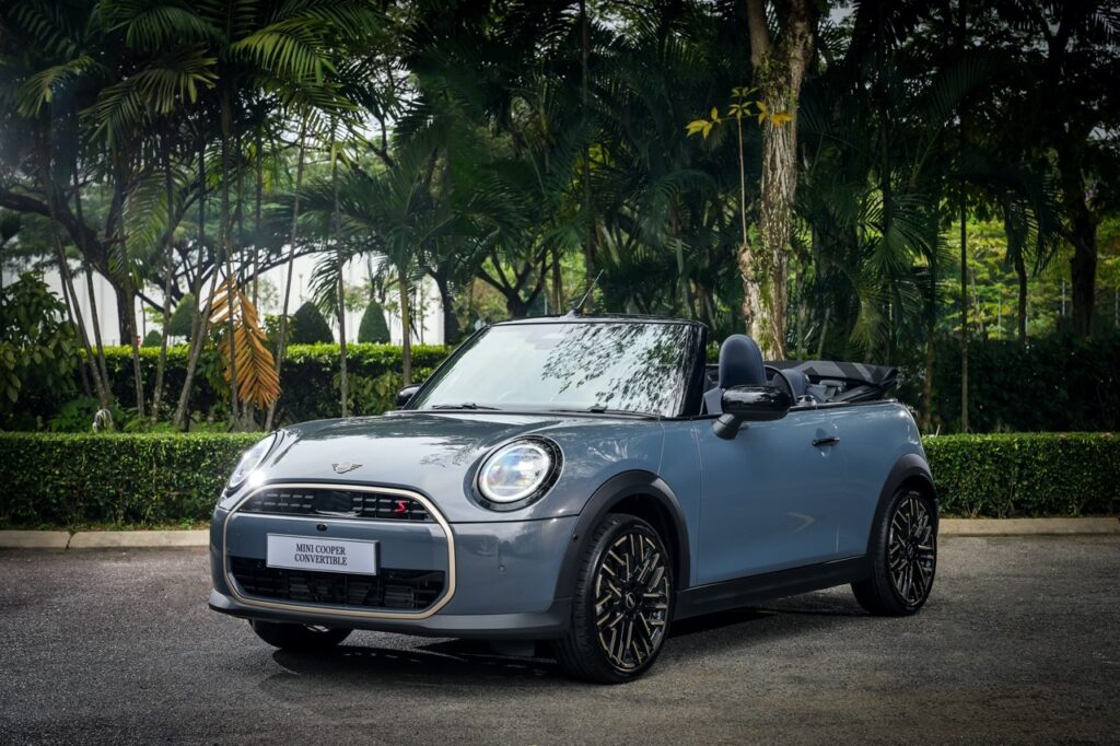 MINI Cooper Cabrio 2025