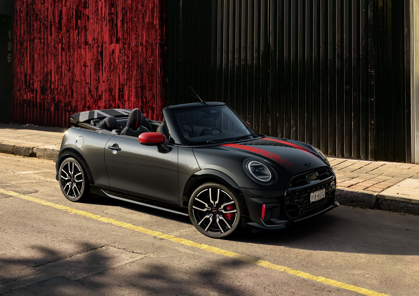 MINI Cabrio JCW